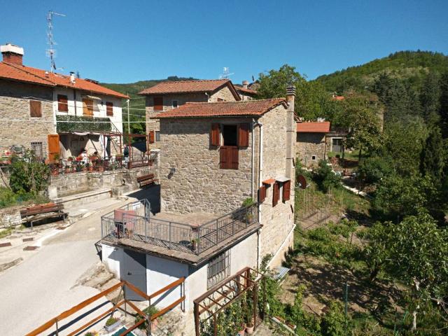 Villa Indipendente in vendita a Unione di Comuni Valdarno e Valdisieve, Rufina
