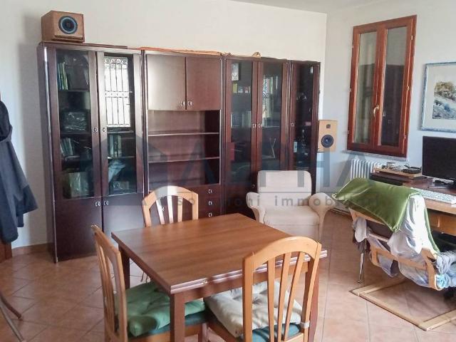 Villa Indipendente in vendita a Russi, Reggio Emilia