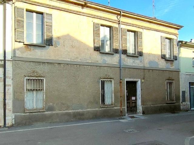 Villa Indipendente in vendita a Russi, Reggio Emilia
