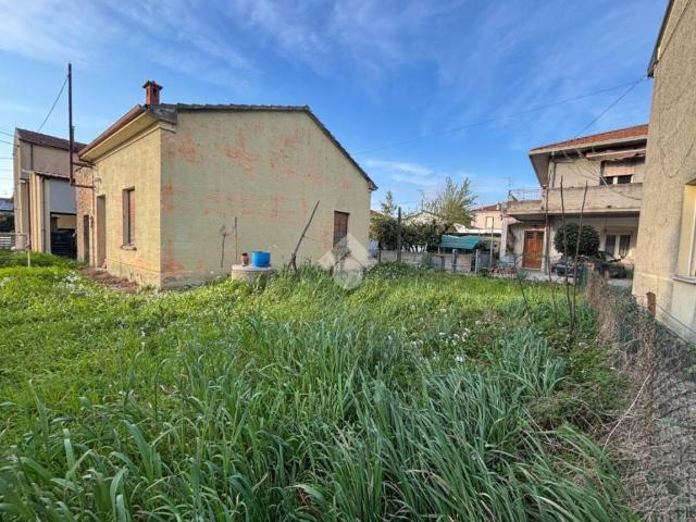 Villa Indipendente in vendita a Pezzolo, Russi