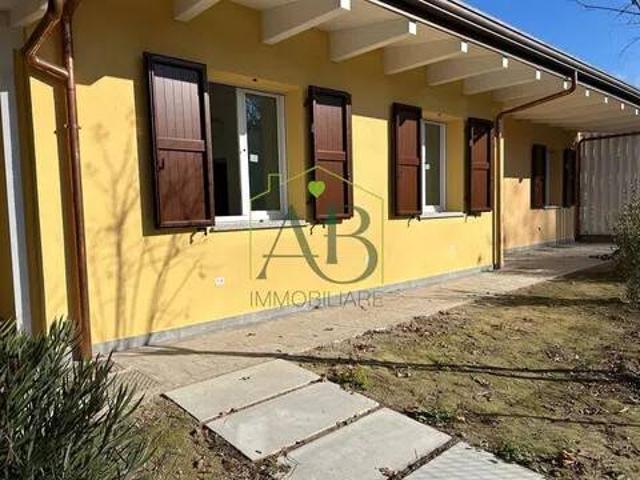 Villa Schiera in vendita a Russi, Reggio Emilia