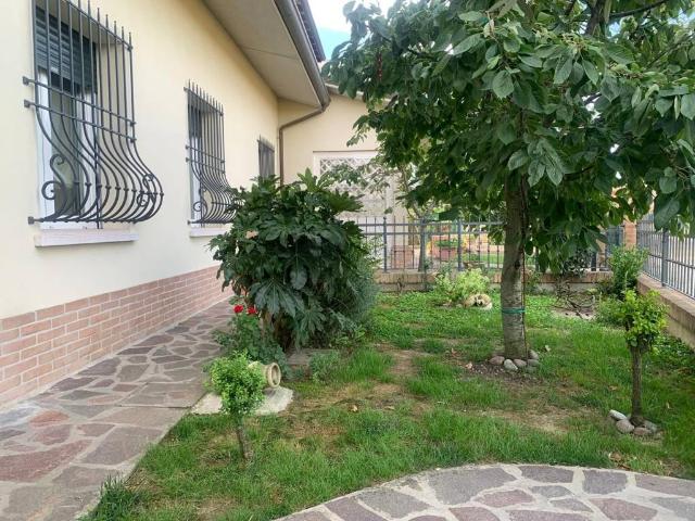 Villa Indipendente in vendita a San Pancrazio, Russi