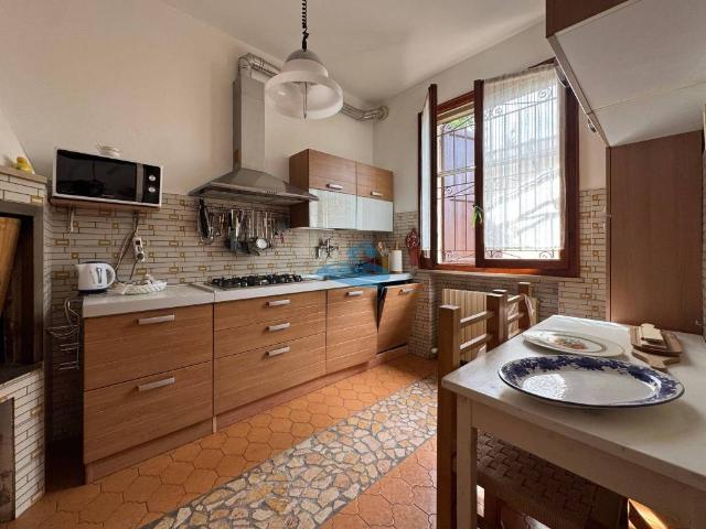 Villa Indipendente in vendita a Russi, Reggio Emilia