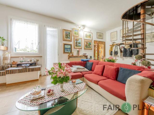 Villa Indipendente in vendita a Russi, Reggio Emilia