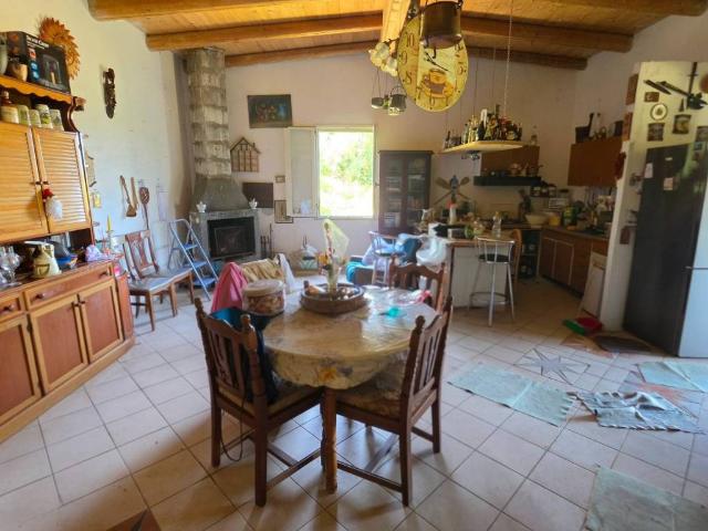 Villa Indipendente in vendita a Torchiara, Campania