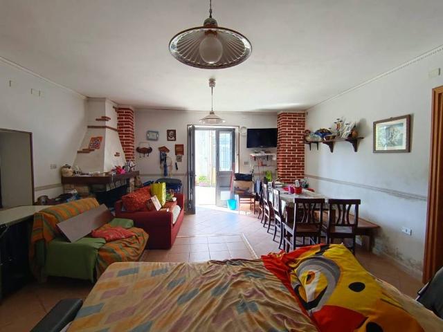 Villa Indipendente in vendita a Alvignano, Campania