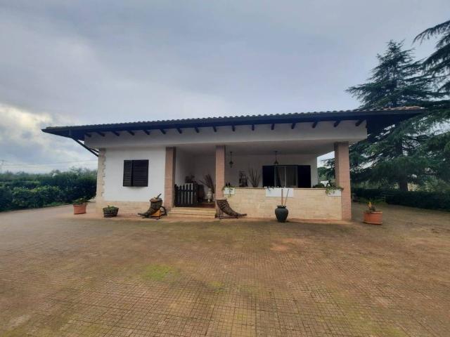Villa Indipendente in vendita a Puglia, Bari