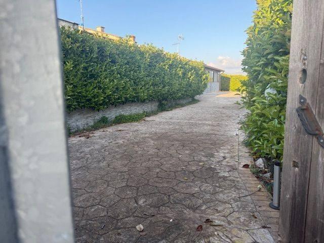 Villa Indipendente in vendita a Sabaudia, Lazio
