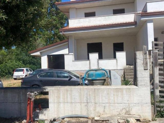 Villa Indipendente in vendita a Punta di Sabaudia, Sabaudia