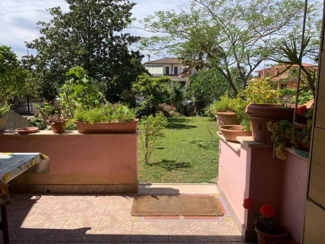 Villa Indipendente in vendita a Scopeto di San Donato, Sabaudia