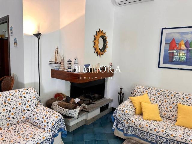 Villa Indipendente in vendita a Mezzomonte, Sabaudia