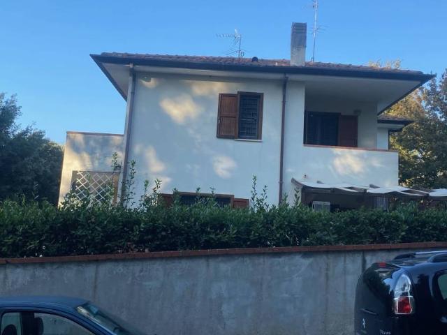 Villa Indipendente in vendita a Sabaudia, Lazio