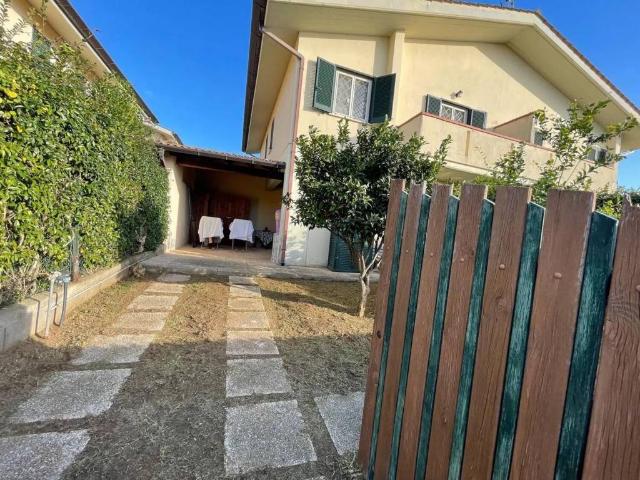 Villa Indipendente in vendita a Sabaudia, Lazio