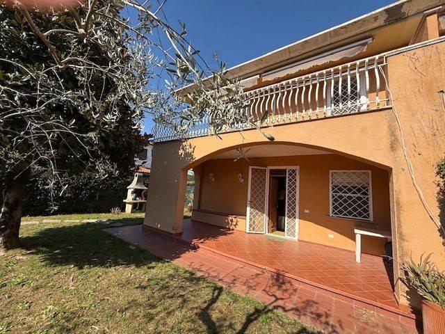 Villa Indipendente in vendita a Sabaudia, Lazio