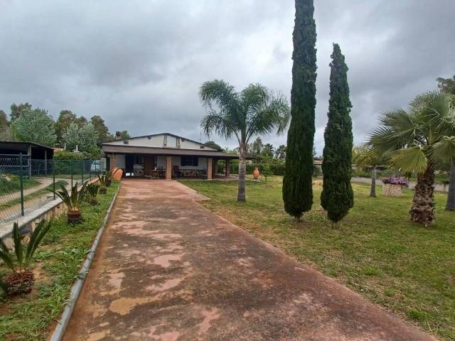 Villa Indipendente in vendita a Sabaudia, Lazio
