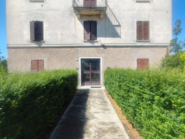 Villa Indipendente in vendita a Sabbioneta, Lombardia