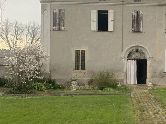 Villa Indipendente in vendita a Sabbioneta, Lombardia