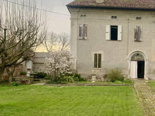 Villa Indipendente in vendita a Sabbioneta, Lombardia