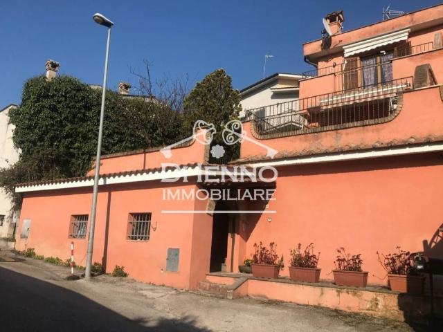 Villa Indipendente in vendita a Roma Capitale, Lazio