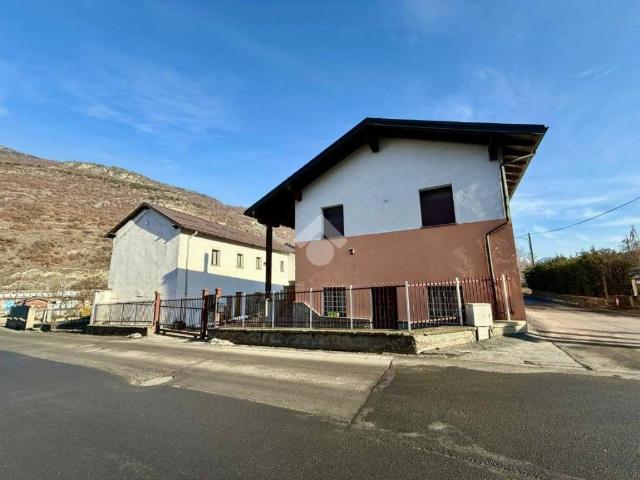Villa Indipendente in vendita a Saint Marcel, Aosta