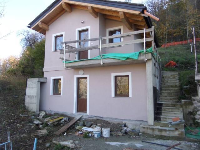 Villa Indipendente in vendita a Saint Marcel, Aosta