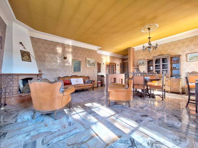 Villa Indipendente in vendita a Collecchio, Reggio Emilia