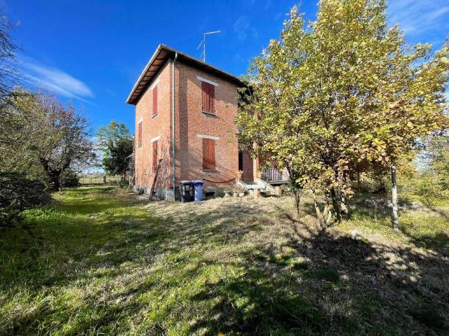 Villa Indipendente in vendita a Sala Baganza, Reggio Emilia