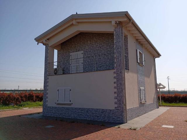 Villa Indipendente in vendita a Unione Terre d'Acqua, Sala Bolognese
