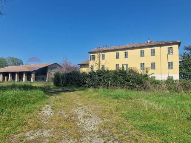 Villa Indipendente in vendita a Piemonte, Alessandria