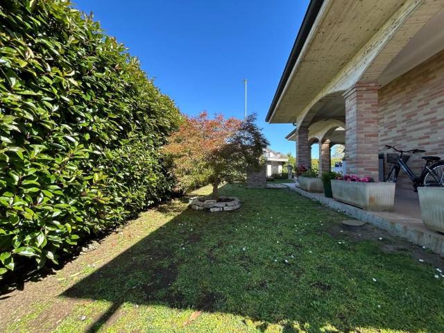 Villa Indipendente in vendita a Salerano Sul Lambro, Lombardia