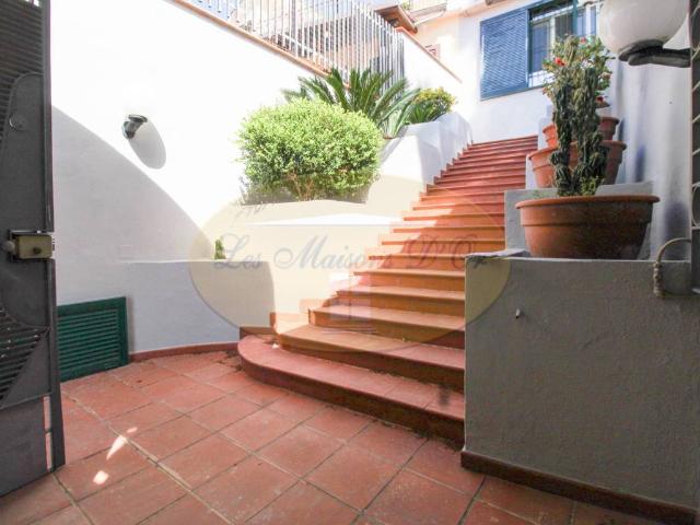 Villa Indipendente in vendita a Giovi Piegolelle, Salerno
