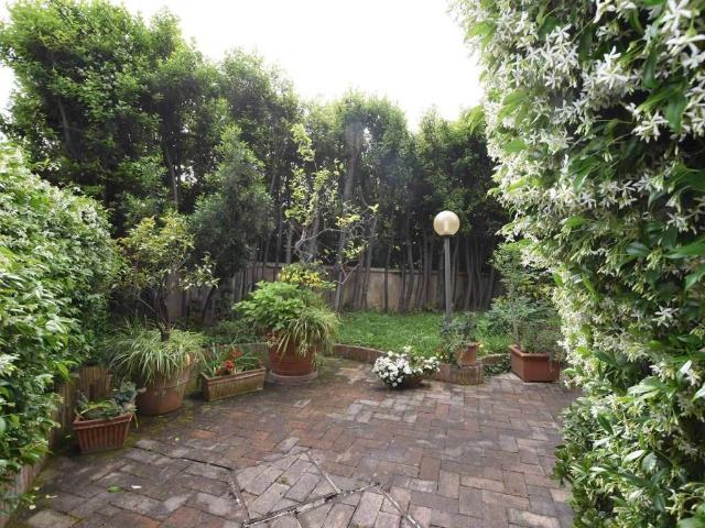 Villa Indipendente in vendita a Salerno, Campania