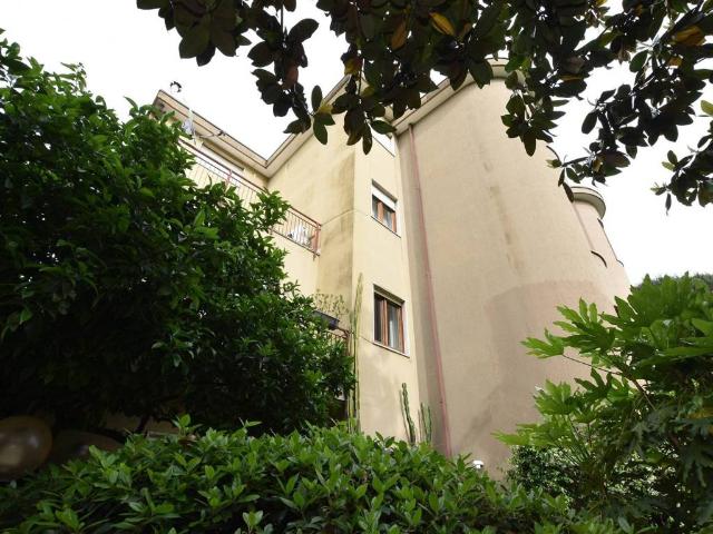 Villa Indipendente in vendita a Salerno, Campania