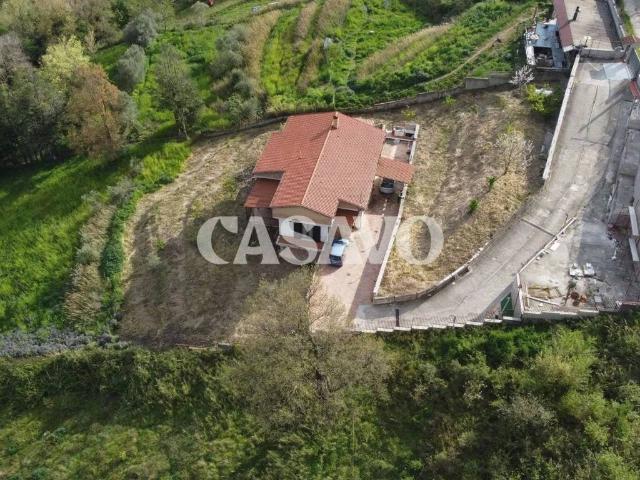 Villa Indipendente in vendita a Casa di Giacomo, Salerno