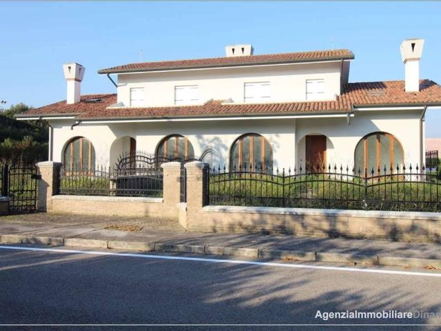 Villa Indipendente in vendita a Salgareda, Veneto