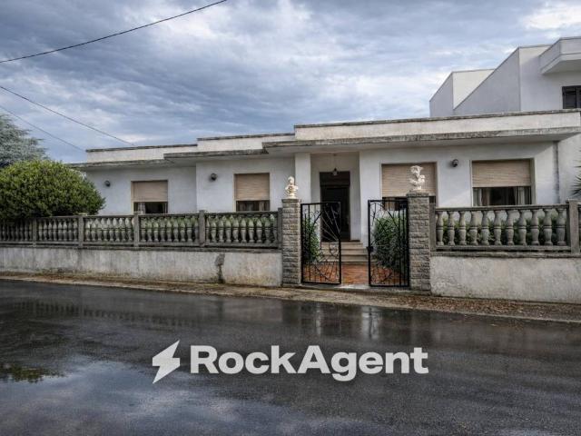 Villa Indipendente in vendita a Puglia, Lecce