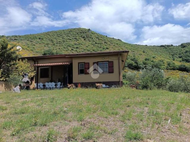 Villa Indipendente in vendita a Salisano, Lazio