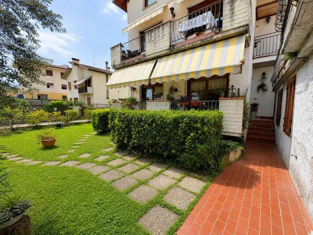 Villa Indipendente in vendita a Comunità Montana Parco Alto Garda bresciano, Salò