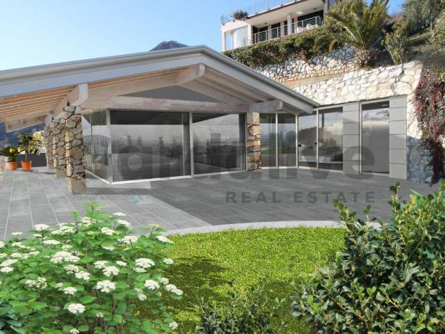 Villa Indipendente in vendita a Comunità Montana Parco Alto Garda bresciano, Salò