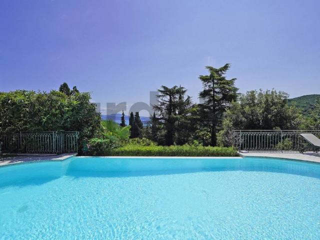 Villa Indipendente in vendita a Comunità Montana Parco Alto Garda bresciano, Salò