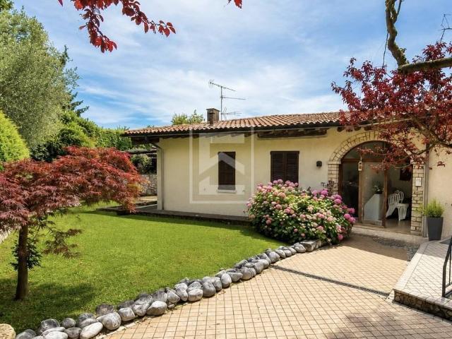 Villa Indipendente in vendita a Comunità Montana Parco Alto Garda bresciano, Salò