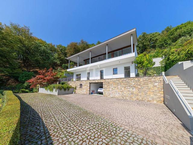 Villa Indipendente in vendita a Comunità Montana Parco Alto Garda bresciano, Salò