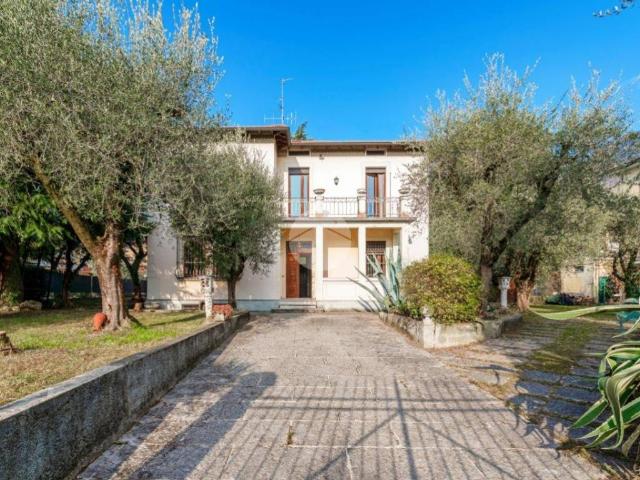 Villa Indipendente in vendita a Comunità Montana Parco Alto Garda bresciano, Salò