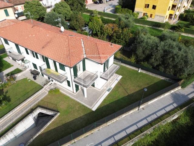 Villa Indipendente in vendita a Comunità Montana Parco Alto Garda bresciano, Salò