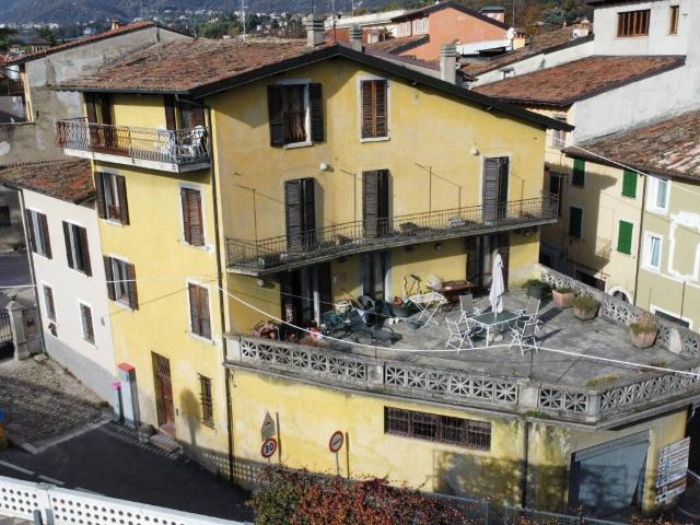 Villa Indipendente in vendita a Comunità Montana Parco Alto Garda bresciano, Salò