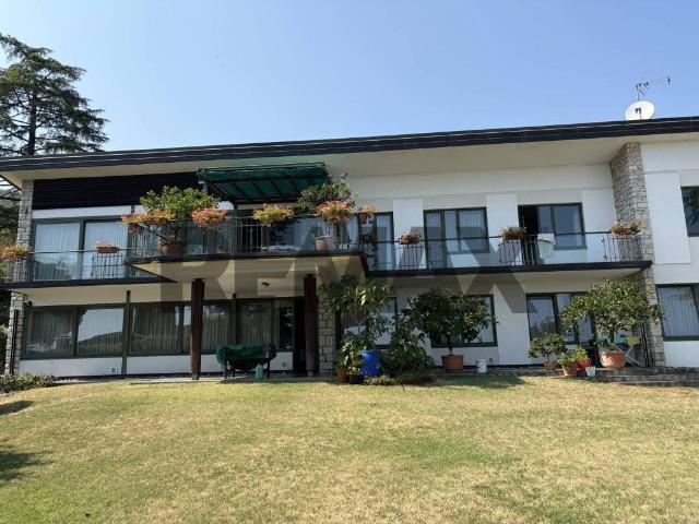 Villa Indipendente in vendita a Comunità Montana Parco Alto Garda bresciano, Salò