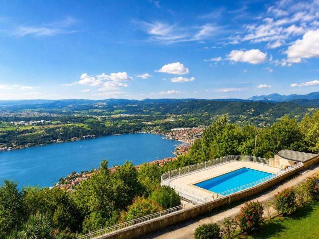 Villa Indipendente in vendita a Comunità Montana Parco Alto Garda bresciano, Salò