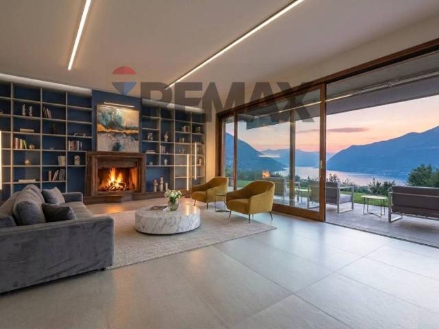 Villa Indipendente in vendita a Comunità Montana Parco Alto Garda bresciano, Salò