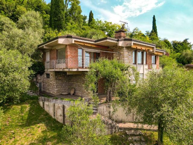 Villa Indipendente in vendita a Comunità Montana Parco Alto Garda bresciano, Salò