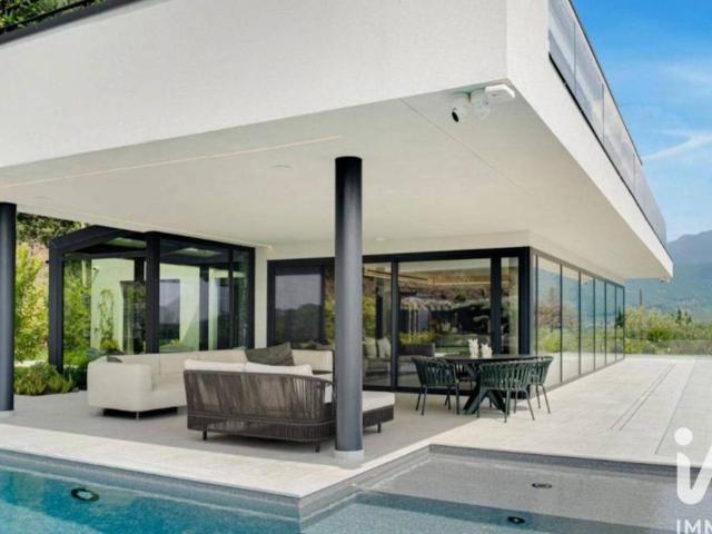 Villa Indipendente in vendita a Comunità Montana Parco Alto Garda bresciano, Salò